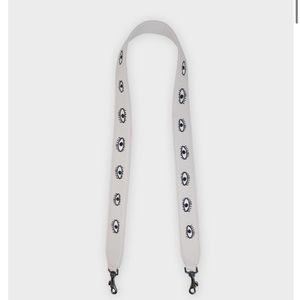Min and Mon White Shoulder strap